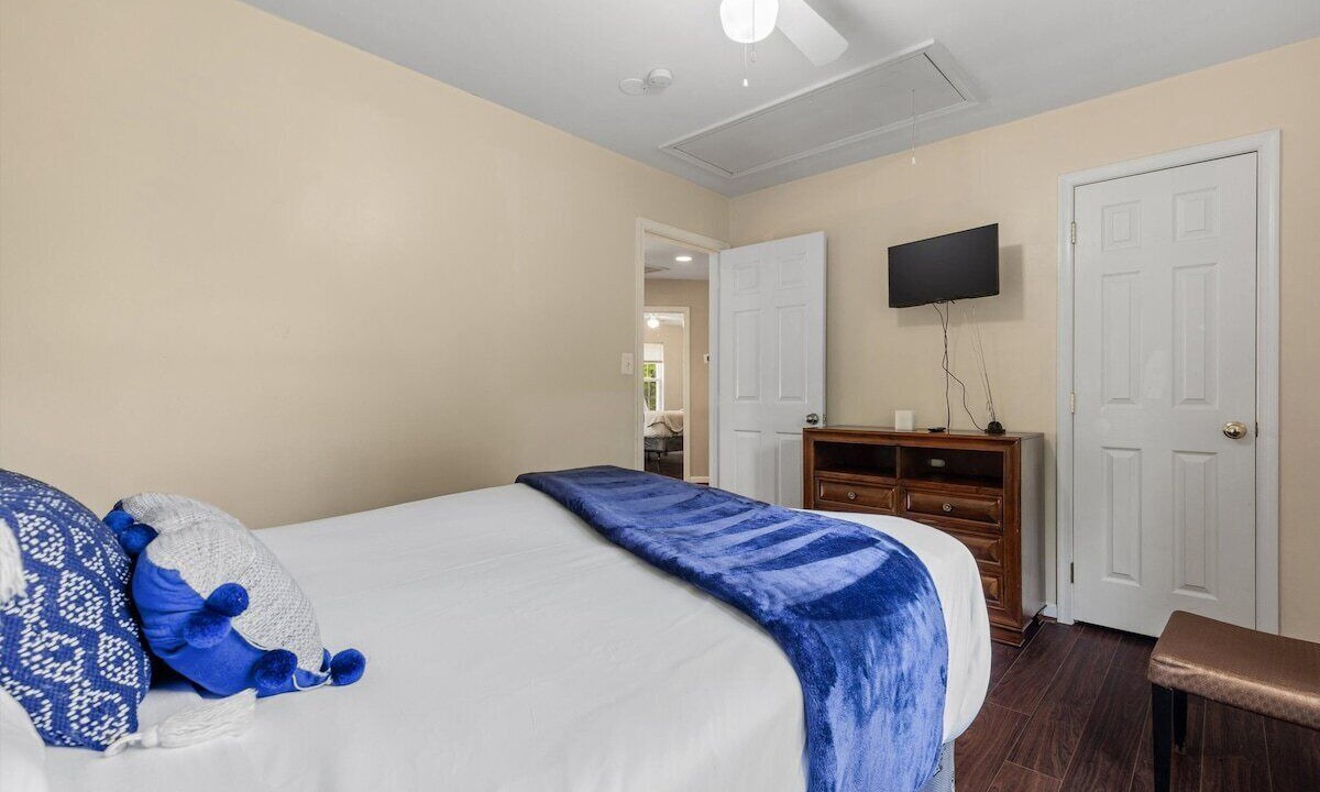 Photo of Bedroom in Takoma Park