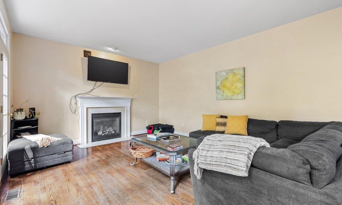 Photo of Livingroom in Takoma Park