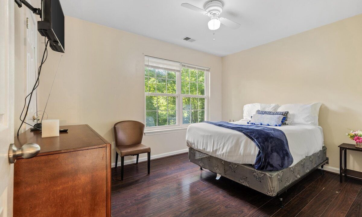 Photo of Bedroom in Takoma Park