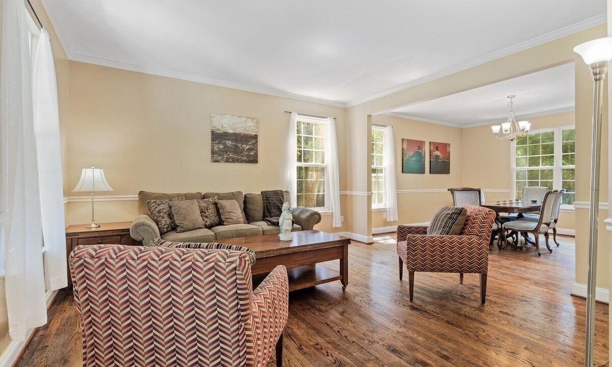Photo of Livingroom in Takoma Park