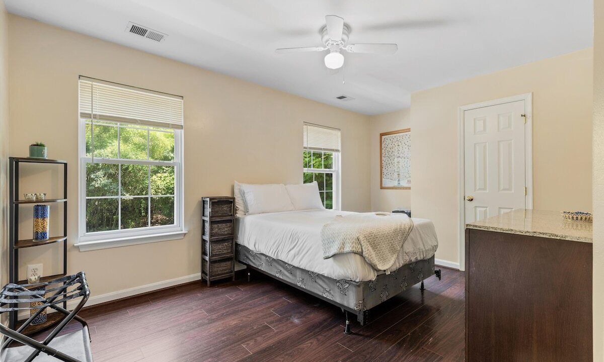 Photo of Bedroom in Takoma Park