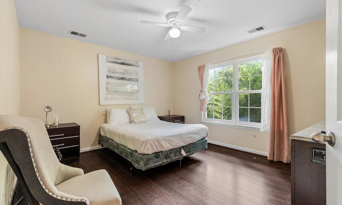 Photo of Bedroom in Takoma Park