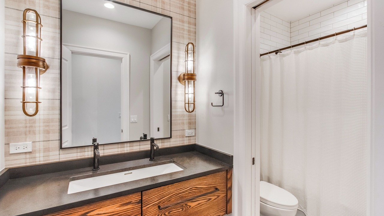 Photo of Bathroom in Twin Lakes