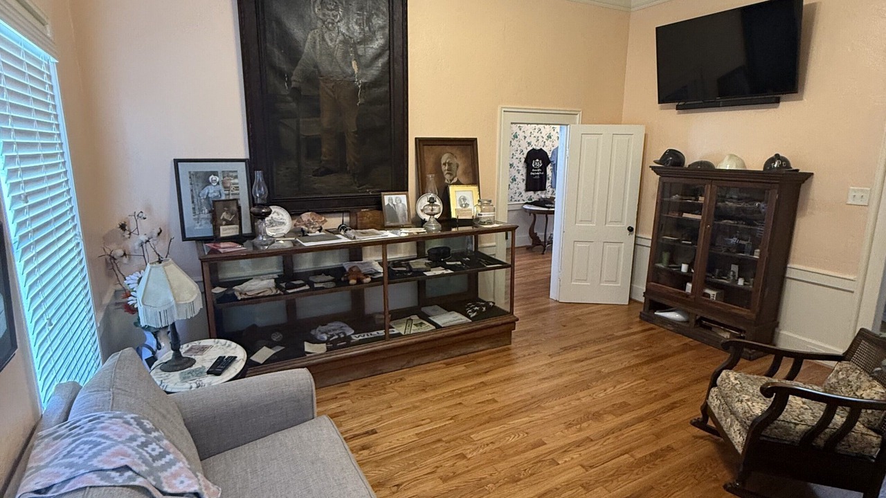 Photo of Livingroom in Piedmont