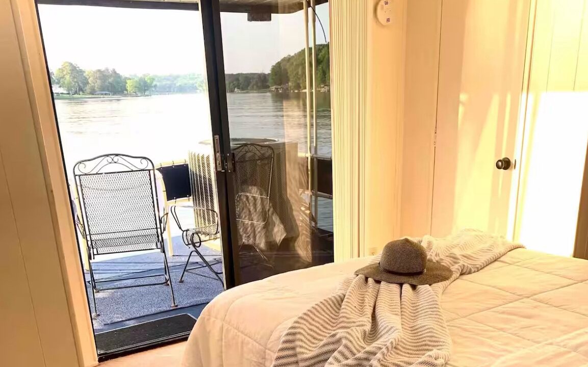 Photo of Bedroom in Talladega
