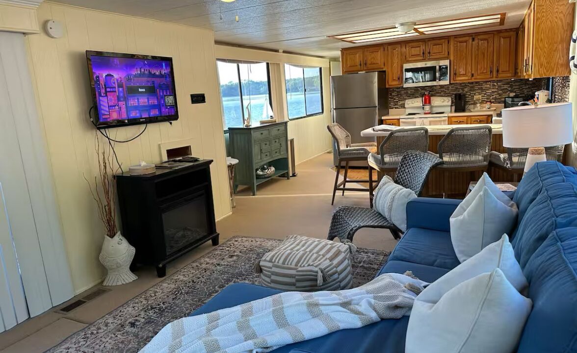 Photo of Livingroom in Talladega