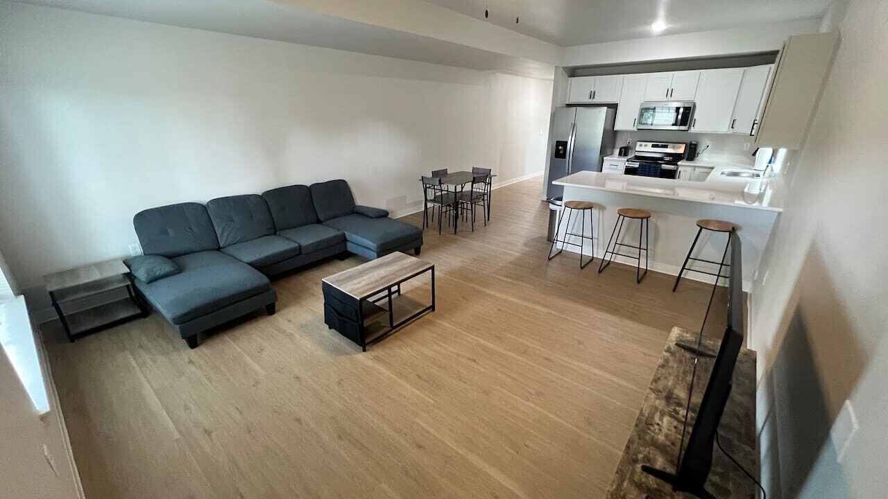 Photo of Livingroom in Iowa City