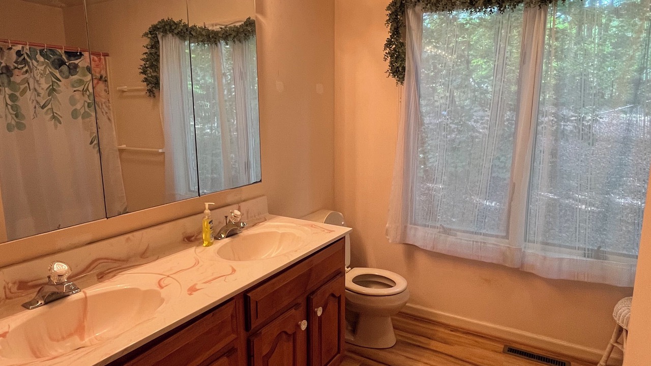 Photo of Bathroom in Mineral
