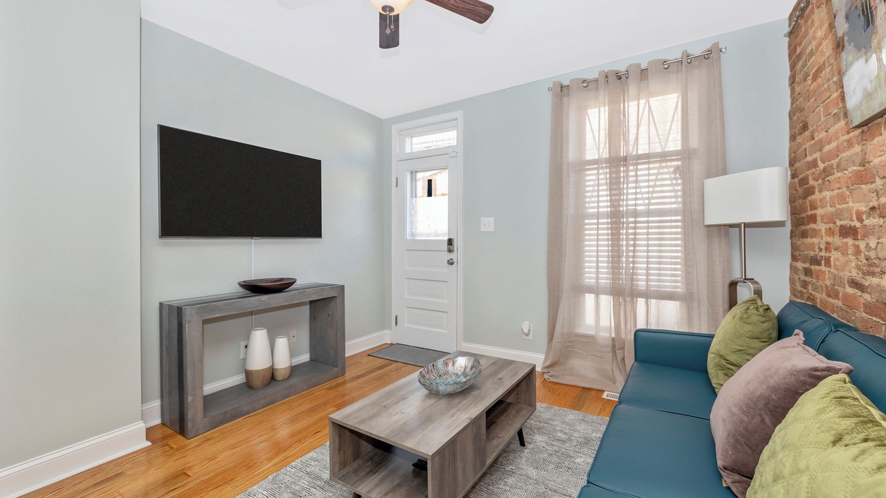 Photo of Bedroom in Downtown