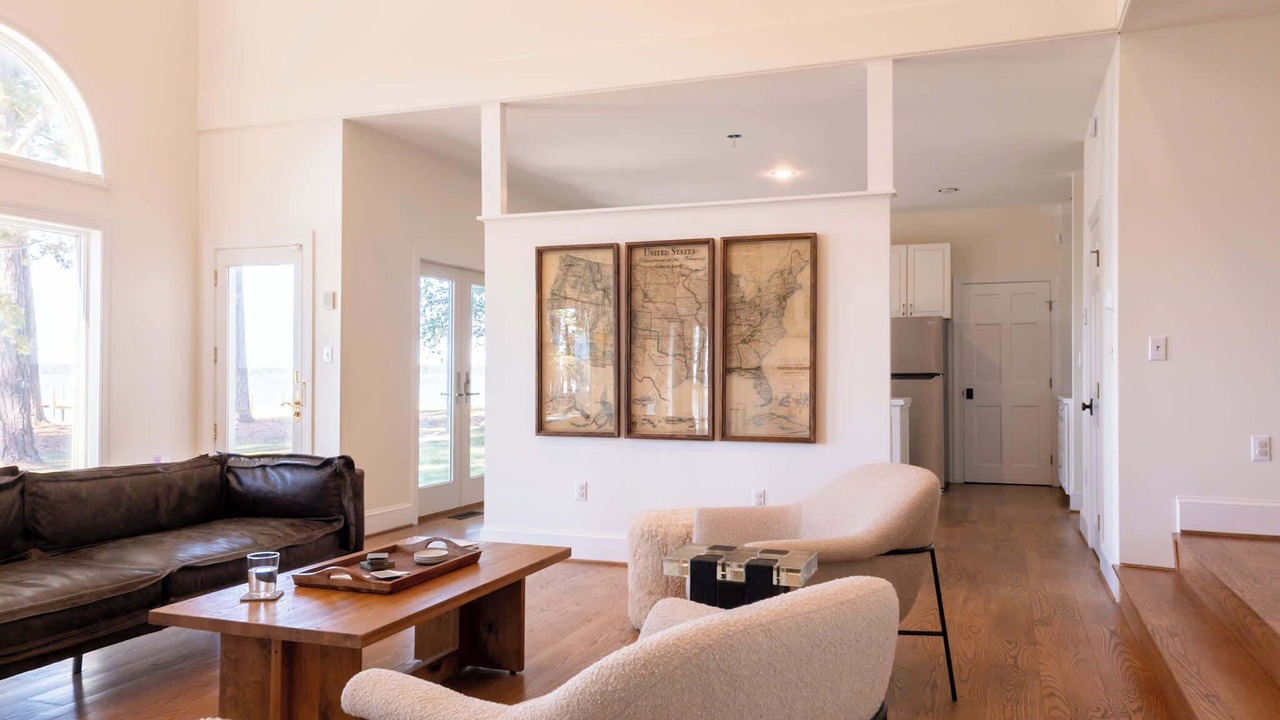 Photo of Livingroom in Royal Oak