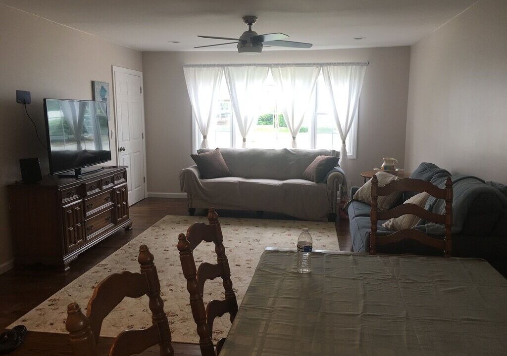 Photo of Livingroom in Long Branch