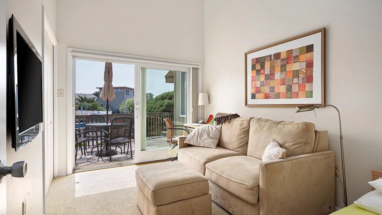 Photo of Livingroom in Loveladies