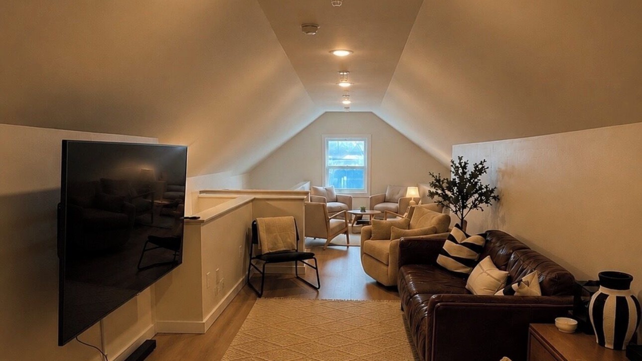 Photo of Livingroom in Charlestown
