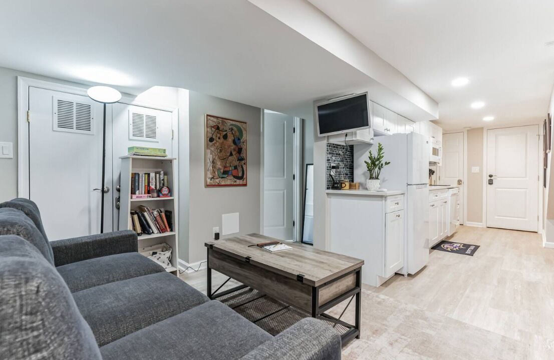 Photo of Livingroom in Cleveland Park