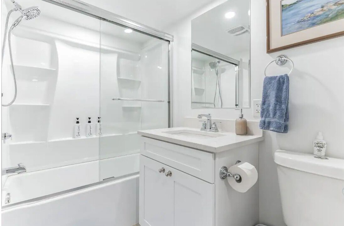 Photo of Bathroom in Cleveland Park