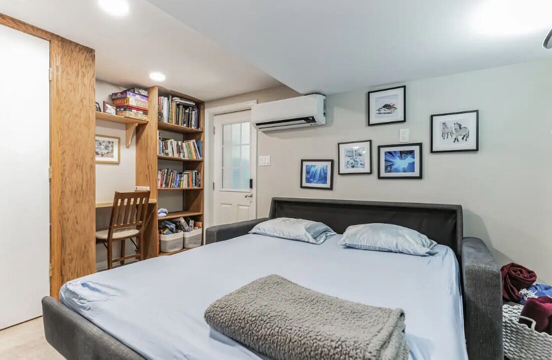 Photo of Bedroom in Cleveland Park