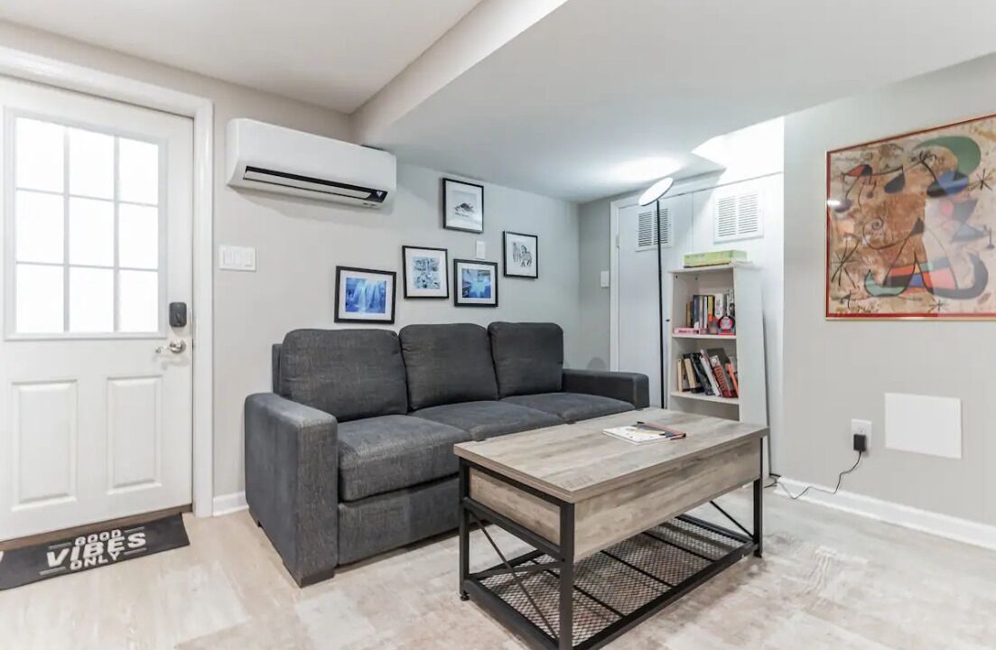 Photo of Livingroom in Cleveland Park