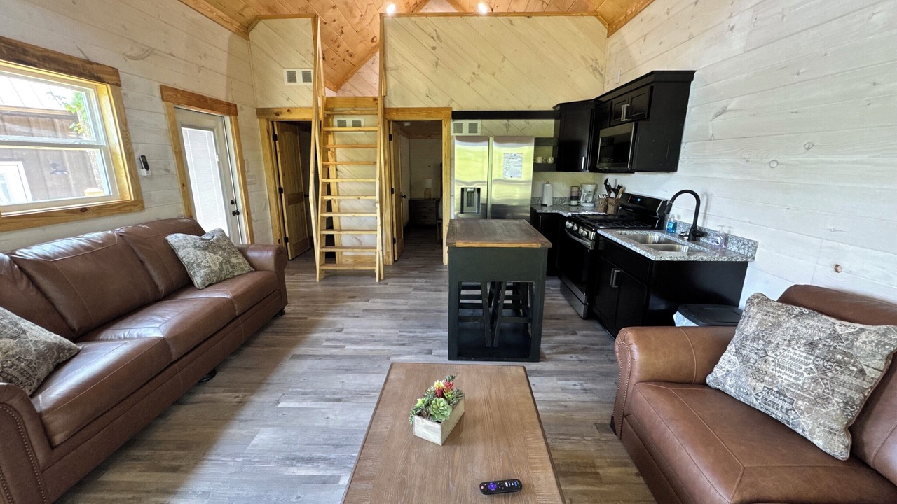 Photo of Livingroom in Gadsden