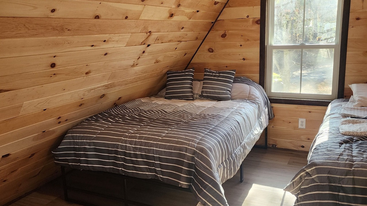 Photo of Bedroom in Guntersville