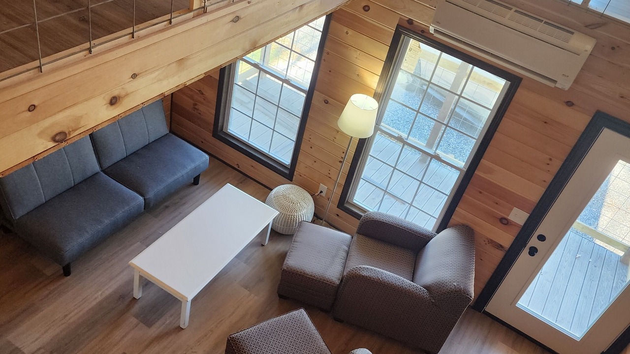 Photo of Livingroom in Guntersville