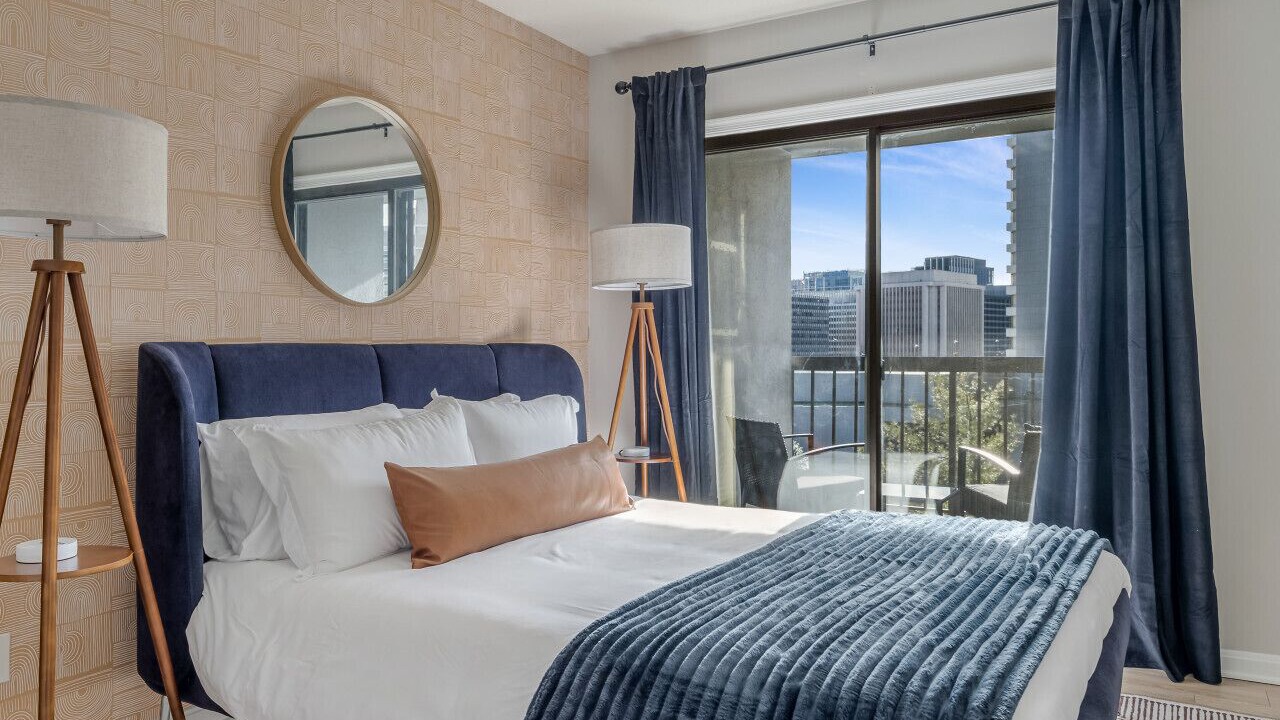 Photo of Bedroom in Crystal City