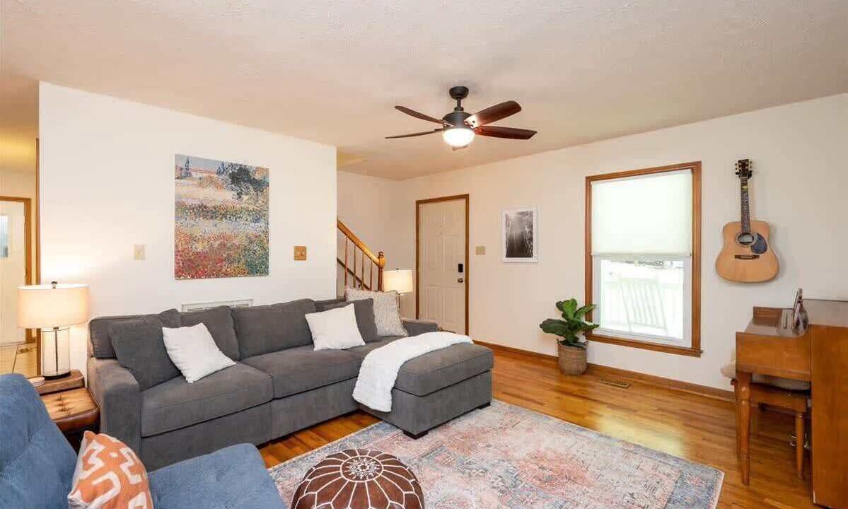 Photo of Livingroom in Bynum