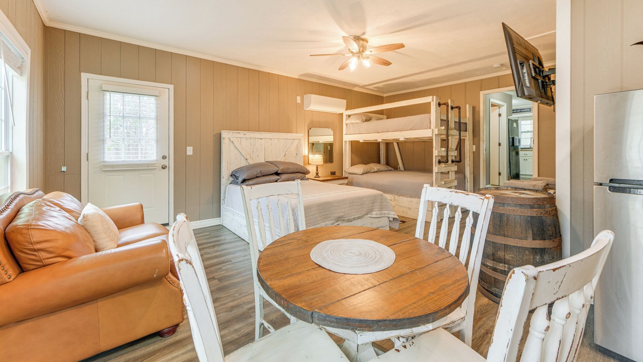 Photo of Bedroom in LaGrange