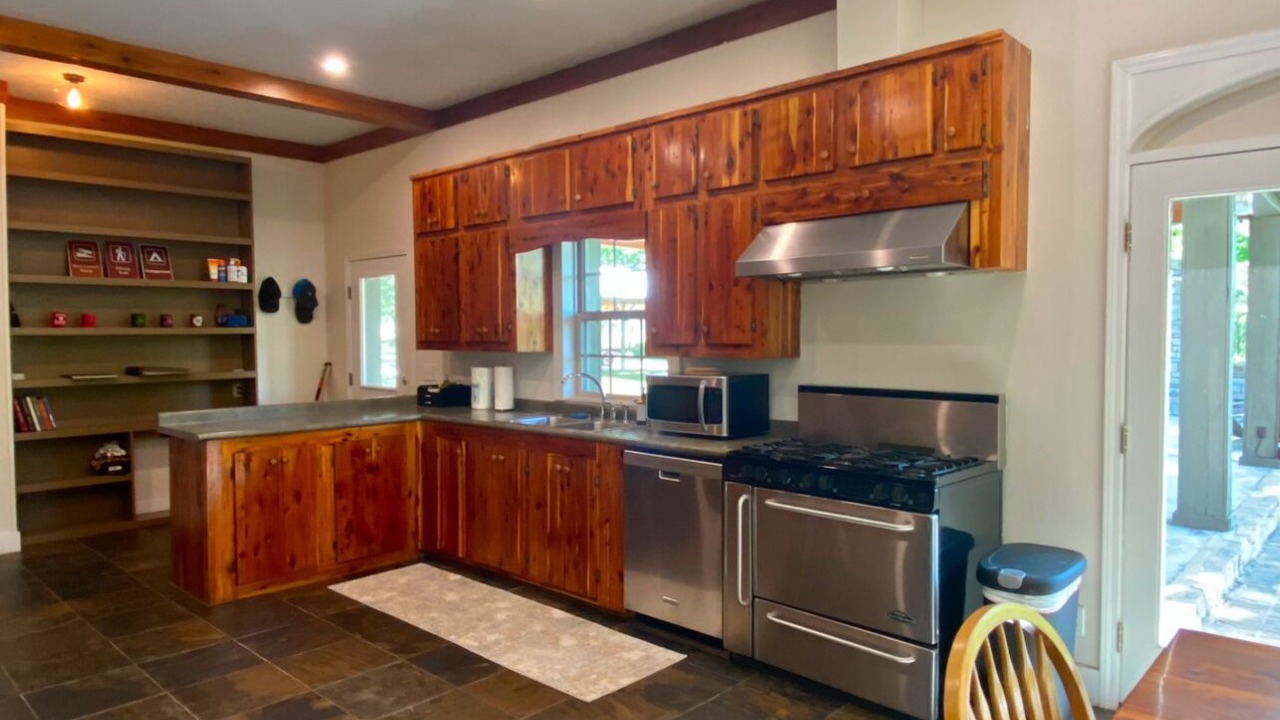 Photo of Kitchen in Spring Garden