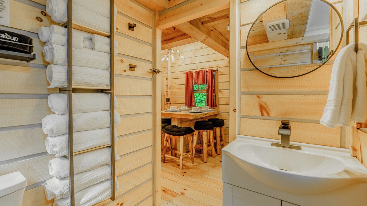 Photo of Bathroom in Elizabethton