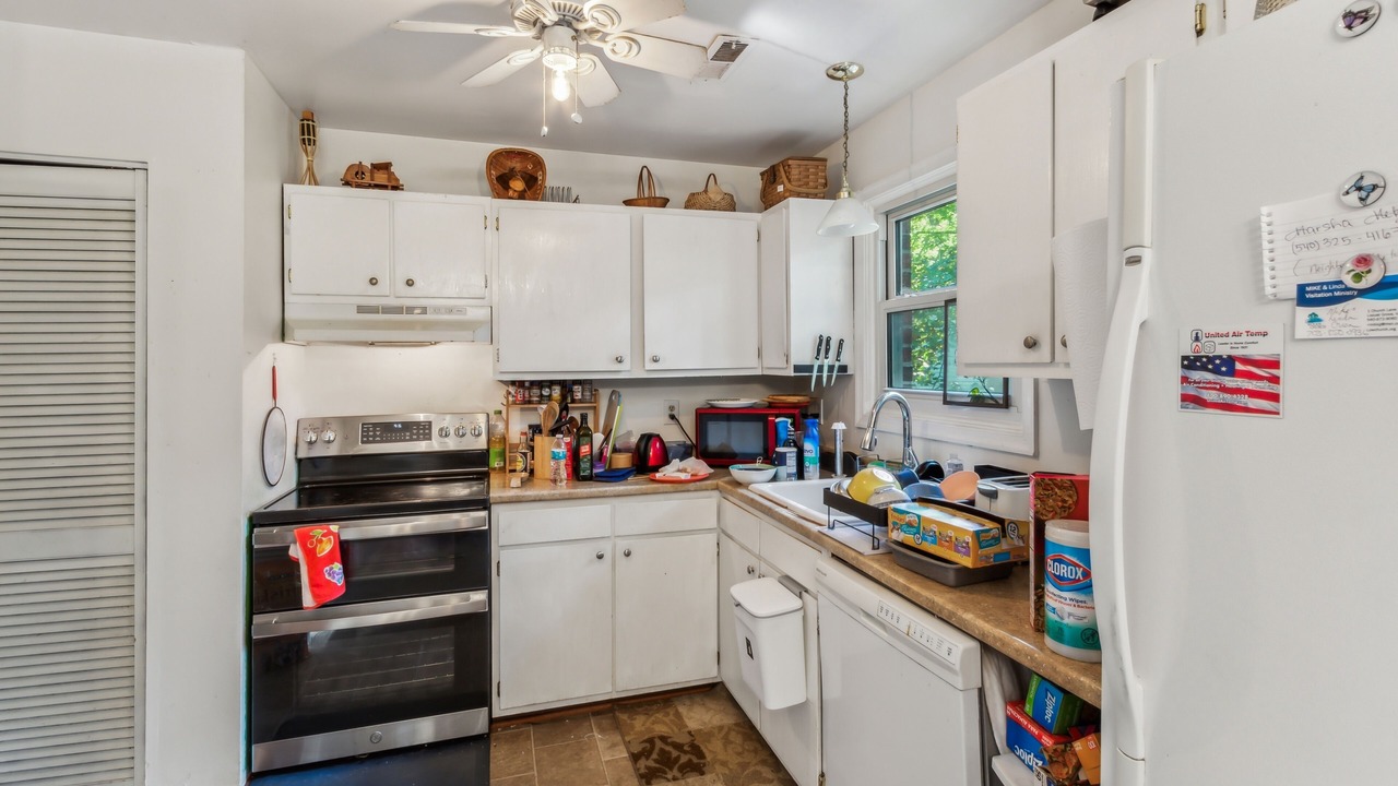 Photo of Kitchen in Locust Grove