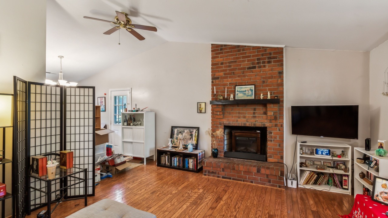 Photo of Bedroom in Locust Grove