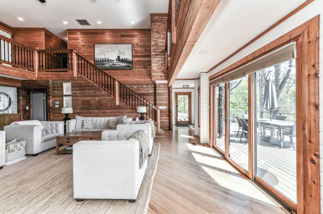 Photo of Livingroom in Bluemont