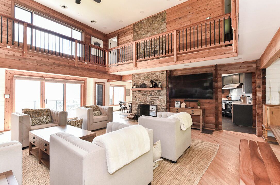 Photo of Bedroom in Bluemont