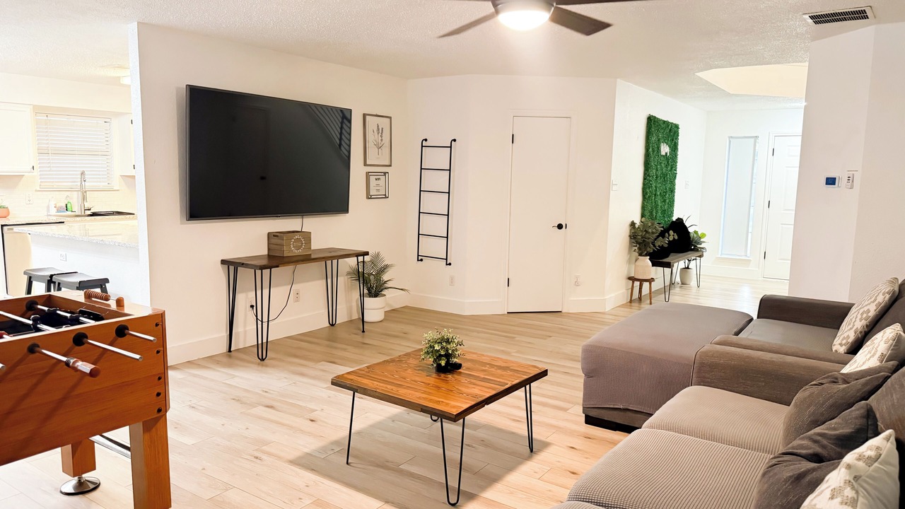 Photo of Livingroom in Greenslopes At Lake Creek