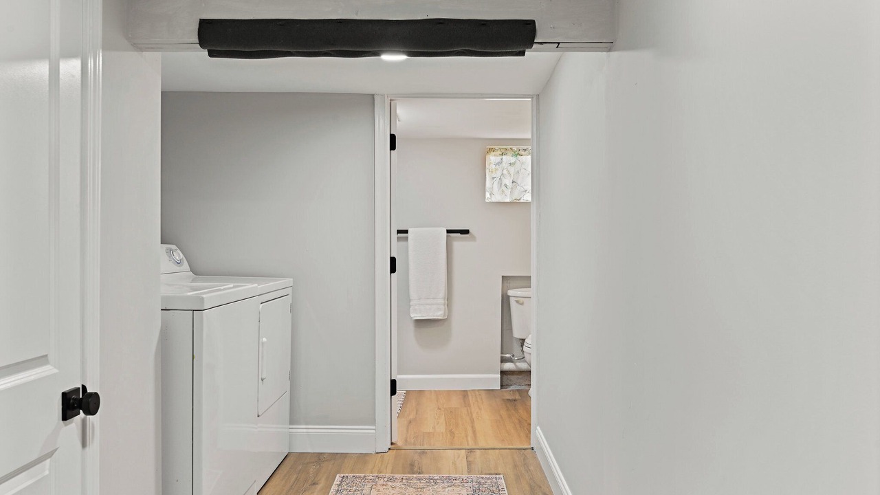 Photo of Bathroom in Leesburg's Old and Historic District