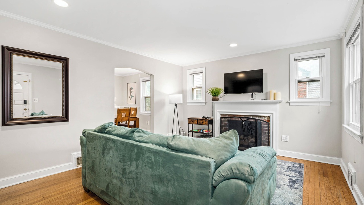 Photo of Livingroom in Silver Spring