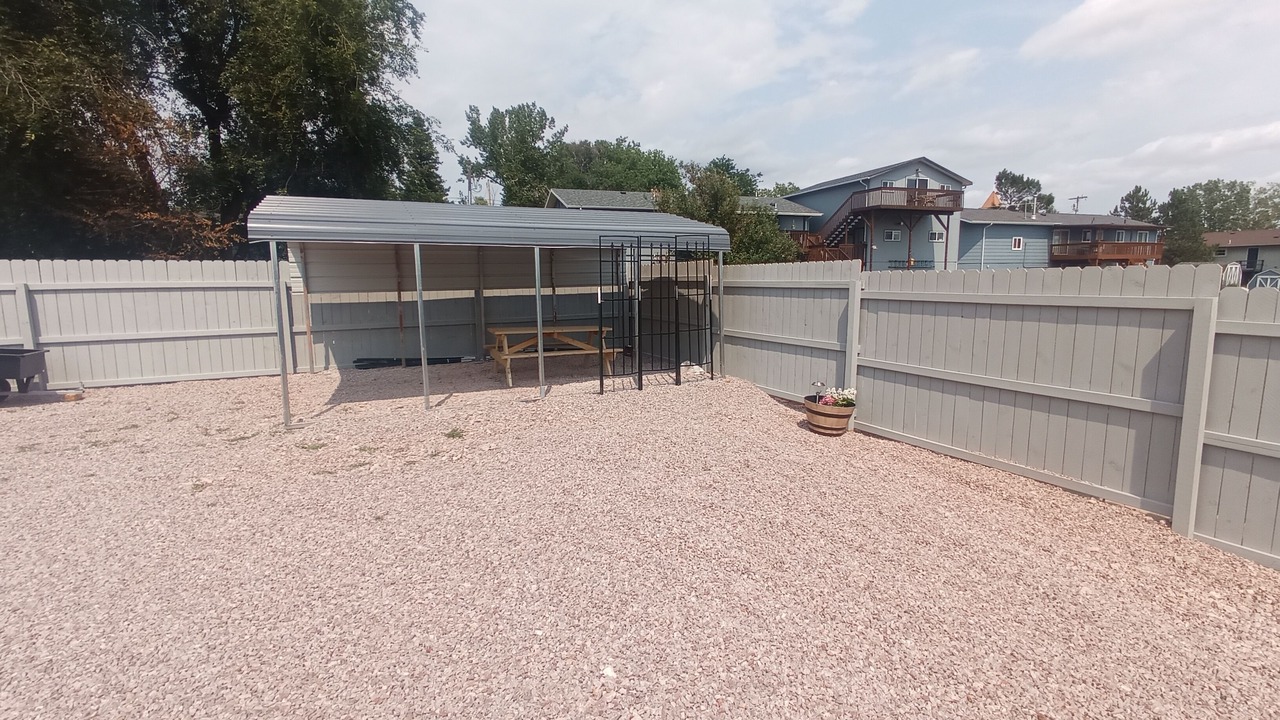 Photo of Outdoor in Southwest Meade