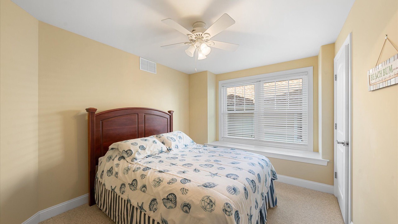 Photo of Bedroom in Townsend's Inlet