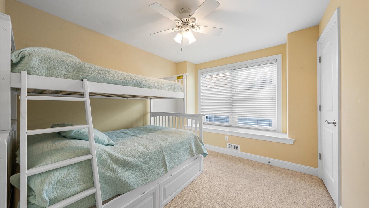 Photo of Bedroom in Townsend's Inlet
