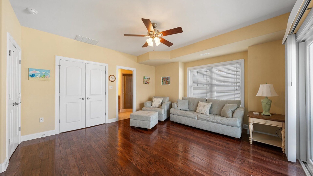 Photo of Livingroom in Townsend's Inlet