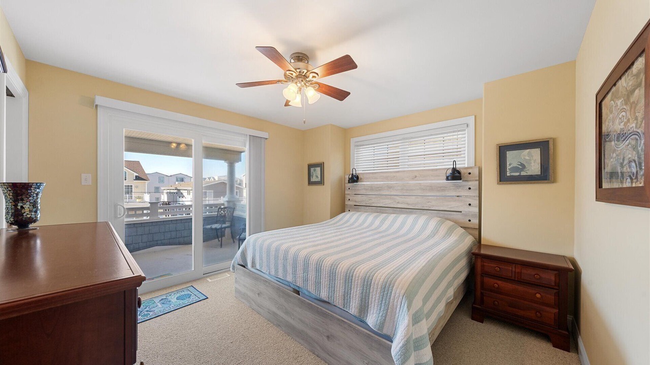 Photo of Bedroom in Townsend's Inlet