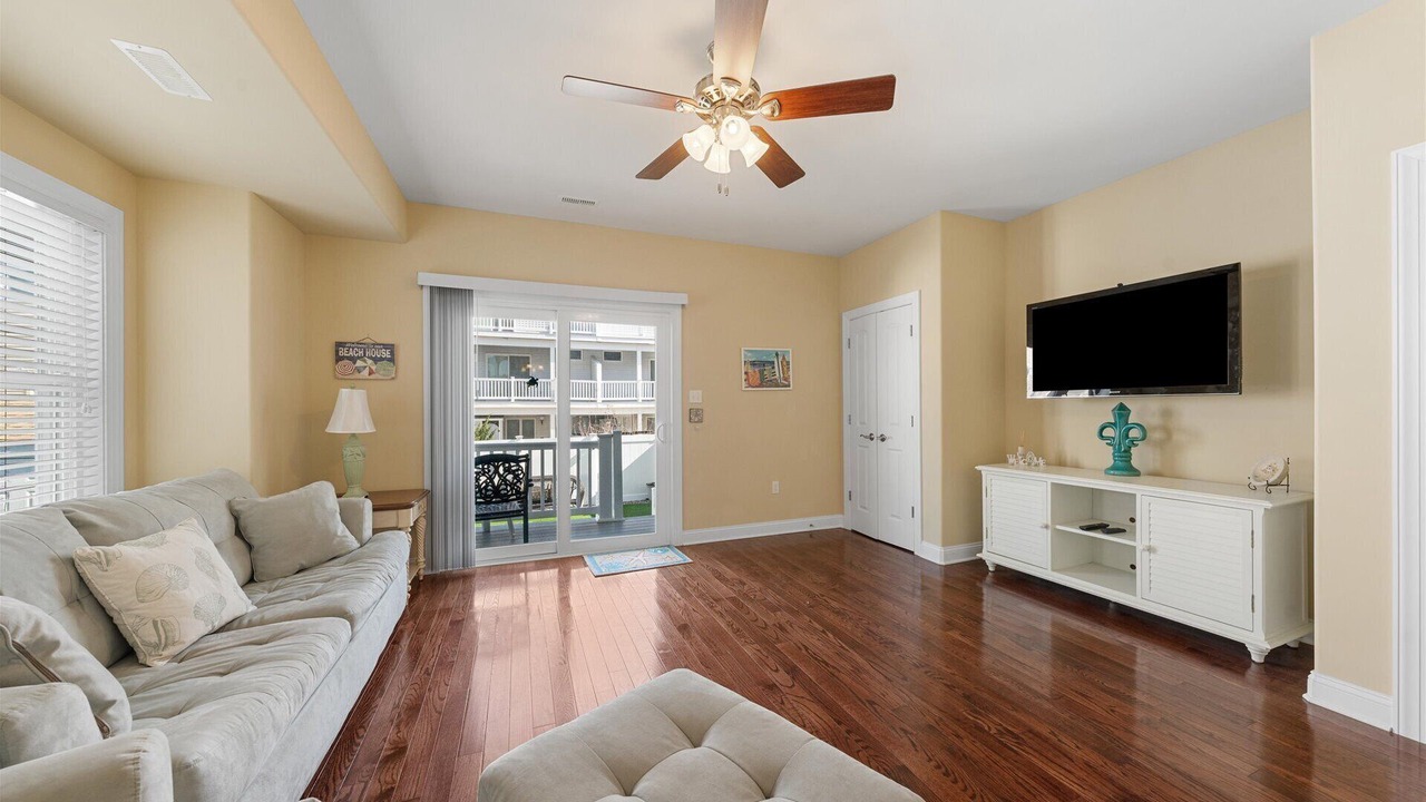 Photo of Livingroom in Townsend's Inlet