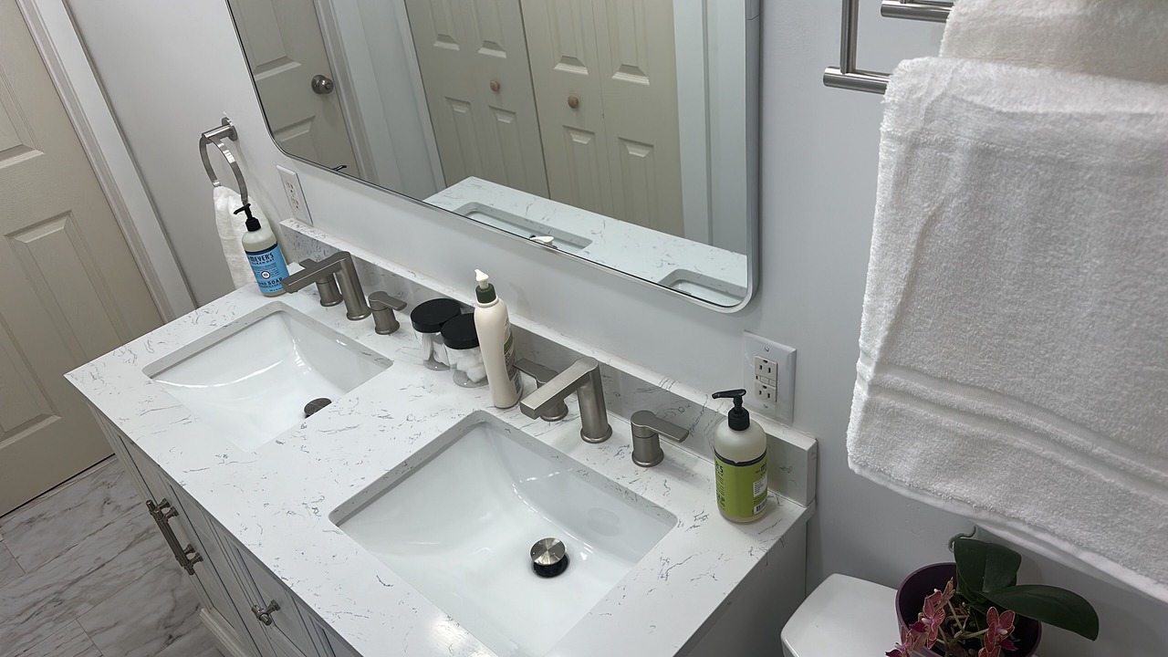 Photo of Bathroom in Fry's Spring