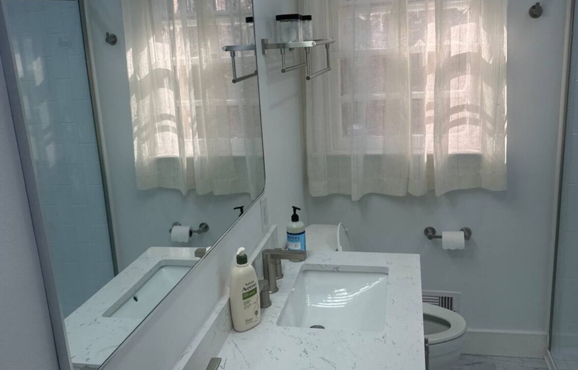 Photo of Bathroom in Fry's Spring