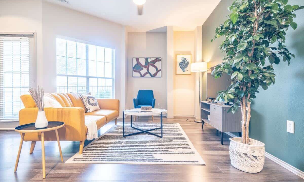 Photo of Livingroom in Willow Run