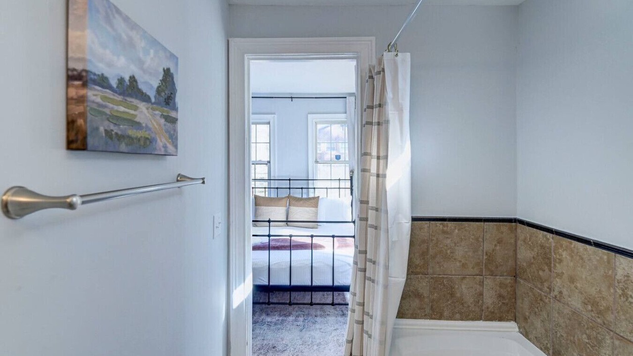 Photo of Bedroom in Forest Acres