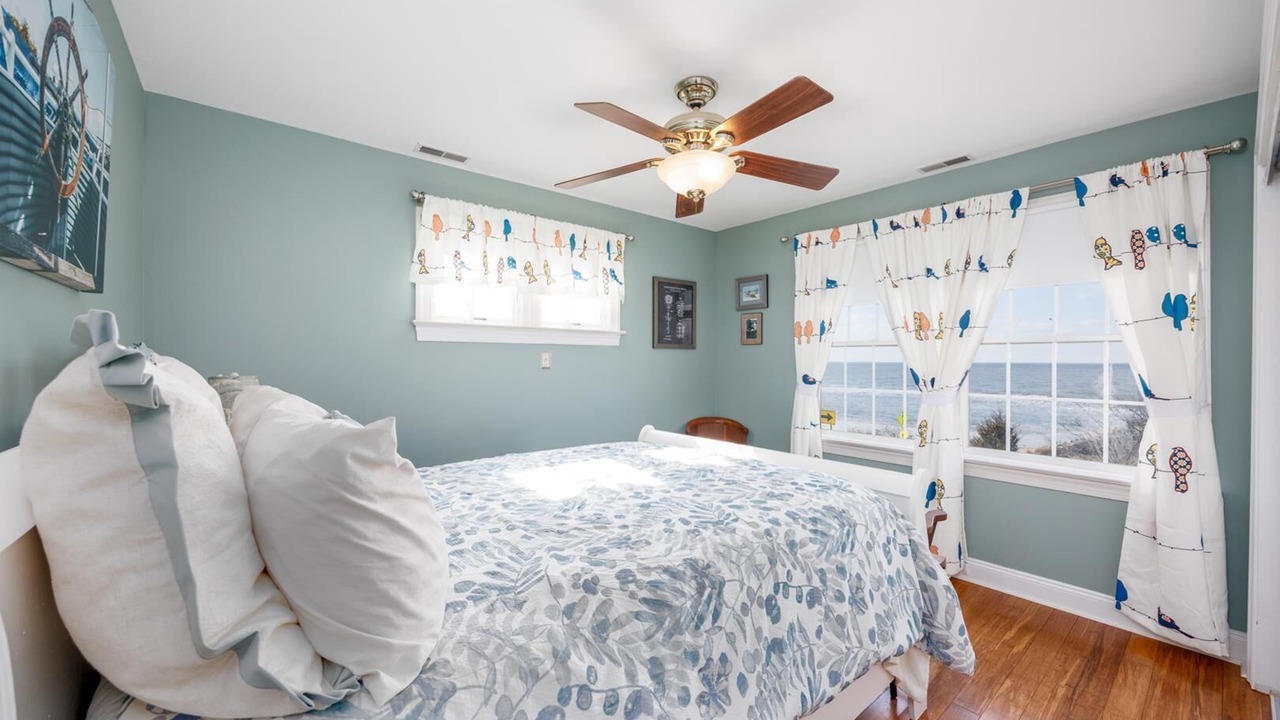 Photo of Bedroom in Town Bank