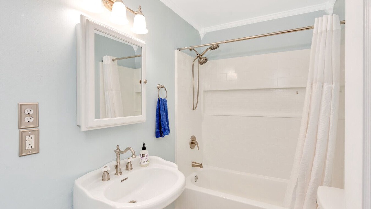 Photo of Bathroom in Rossville
