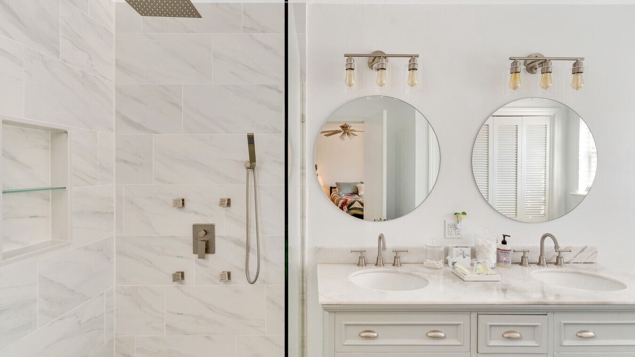 Photo of Bathroom in Rossville