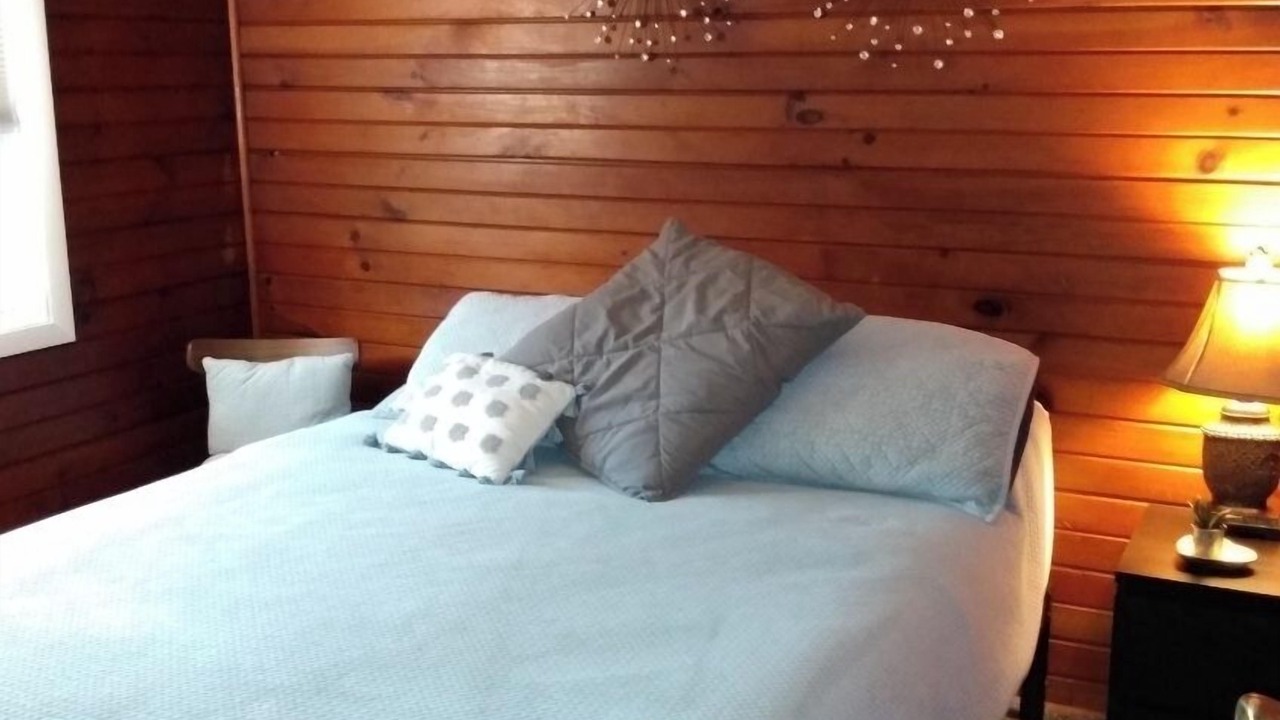 Photo of Bedroom in Beaverdale